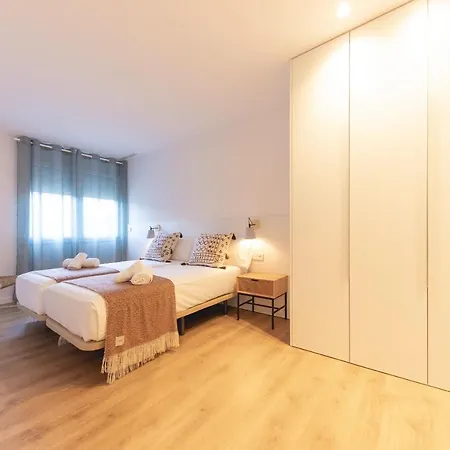 Bravissimo Afra, 2-Bedroom Apartment Gérone Extérieur photo